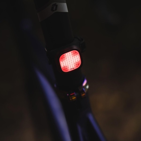 Фото - Ліхтар велосипедний Knog Blinder Mini Cross Rear 30 Lumens Black (12986)
